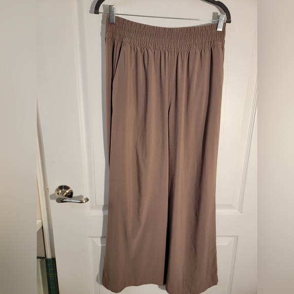 VUORI•Villa Wideleg Pant•Short inseam High Rise•Chocolate Tan Brown•LIKE NEW•L - Picture 5 of 16